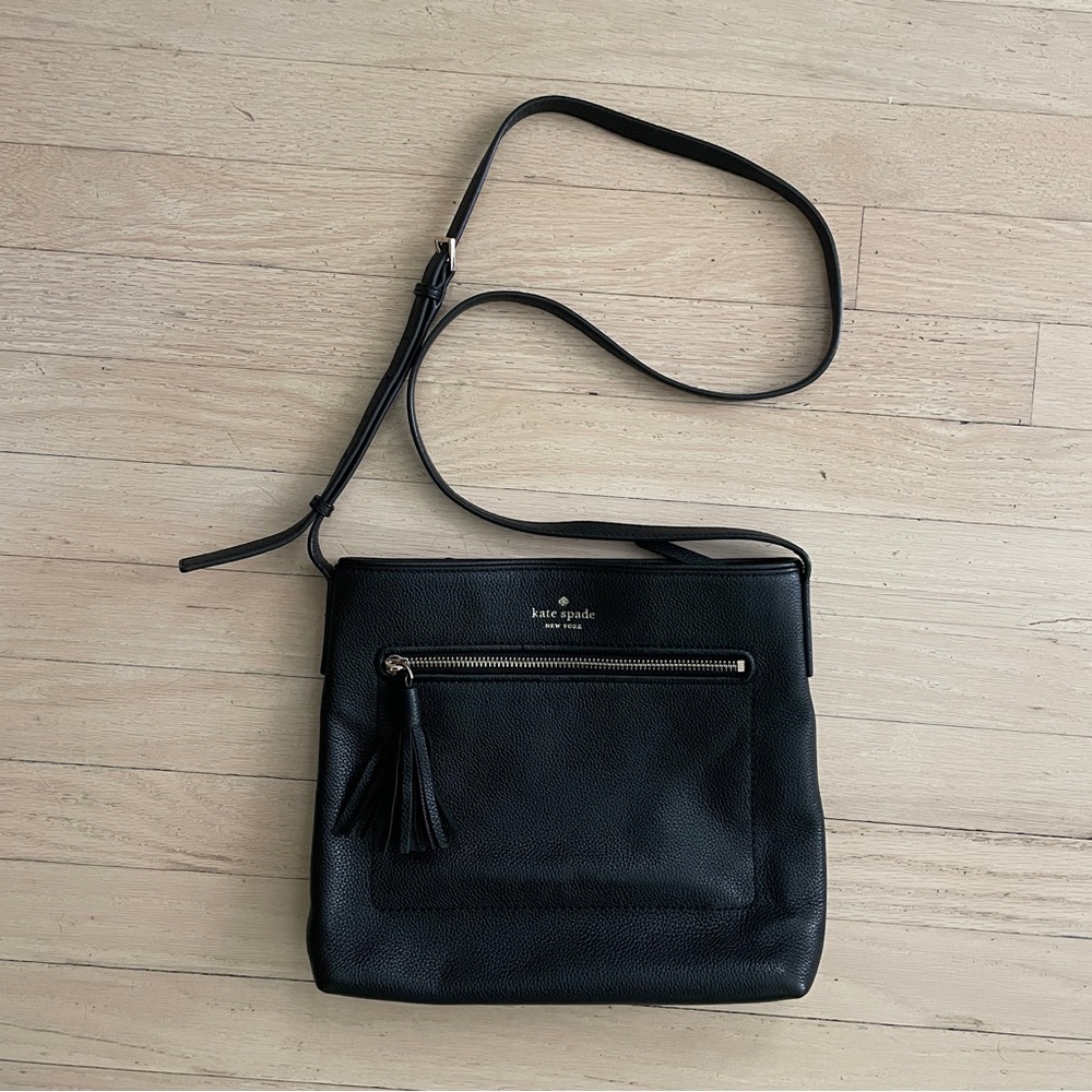 Kate Spade Black Crossbody Bag with Sleek Design